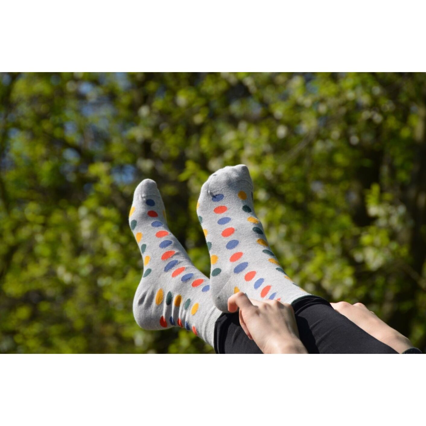 Skarpety w Duże Kolorowe Kropki