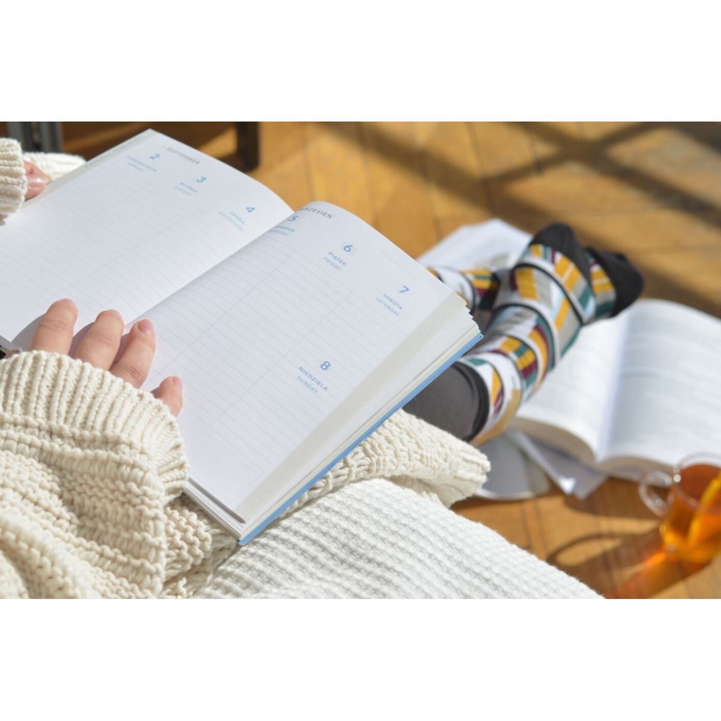 Skarpety w Książki na Półkach