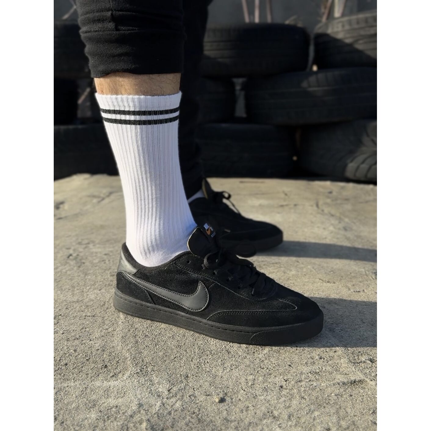 Białe Skarpetki Sportowe - Klasyczny Podwójny Pasek