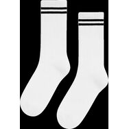 Białe skarpety sportowe z paskami